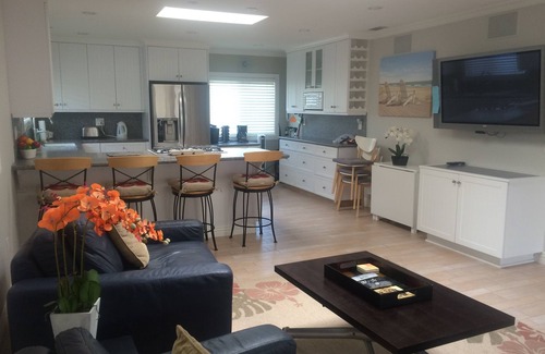 Old Towne House | Unforgettable Seal Beach Getaway: 2 Bedroom Retreat