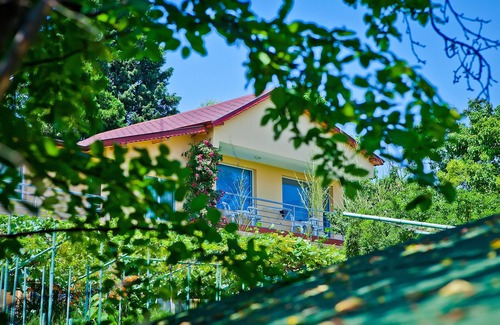 Primorski Villa | Cozy 2-Bedroom Villa Sequoia with Oceanfront Views