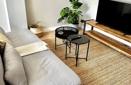 Stadsdriehoek Apartment | Cozy 2 Bedroom Serviced Apartments with Great Amenities