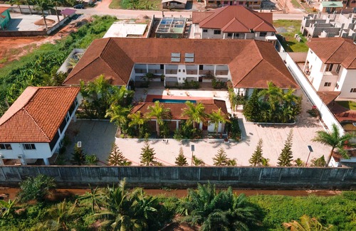 Sekondi-Takoradi Apartment | Elegant 2-Bedroom Serviced Apartment with Pool in Takoradi