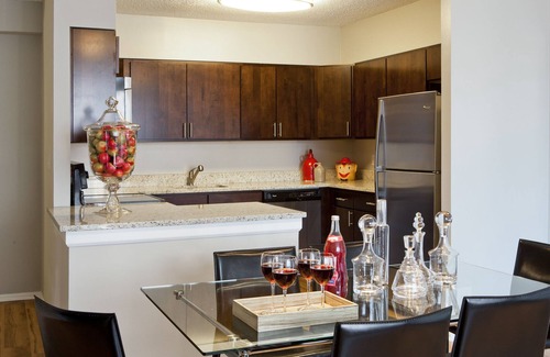 White Plains Apartment | 2 Bedroom Steps from Metro-North to NYC