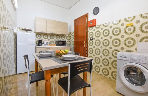 Chiaramonte Gulfi Apartment | Charming Apartment in Historic Chiaramonte Gulfi Awaits