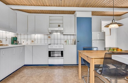 Skarup Fyn House | Relaxing Oceanfront Vacation Home with Spa & Pet-Friendly Options