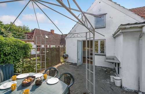 Skarup Fyn House | Relaxing Oceanfront Vacation Home with Spa & Pet-Friendly Options