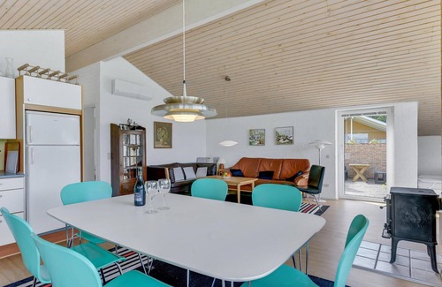 Broager House | Cozy Cottage Near Family-Friendly Beach in Vemmingbund
