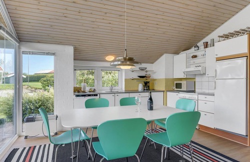 Broager House | Cozy Cottage Near Family-Friendly Beach in Vemmingbund