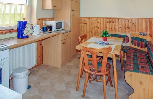 Mirow House | Discover Comfort in Mirov's Starsow District with Spa & Breakfast