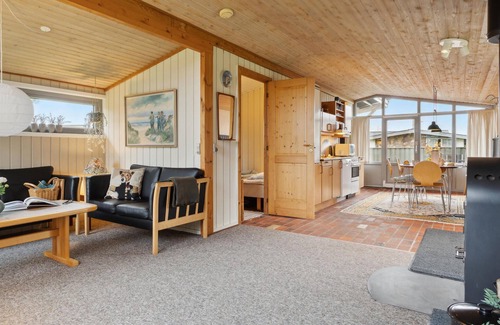 Lakolk House | Discover a Cozy Cottage with Fireplace on Rømø Island