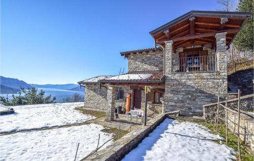 Colmegna House | Inviting 2 Bedroom Home in Luino with Family-Friendly Amenities