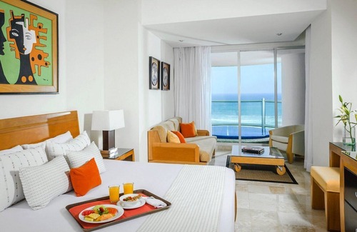 Acapulco Resort | 2 BEDROOM suite at The Grand Mayan at Vidanta Acapulco