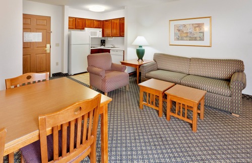 Allentown Condo | Family-Friendly 2 Bedroom Suite with Breakfast & Wi-Fi