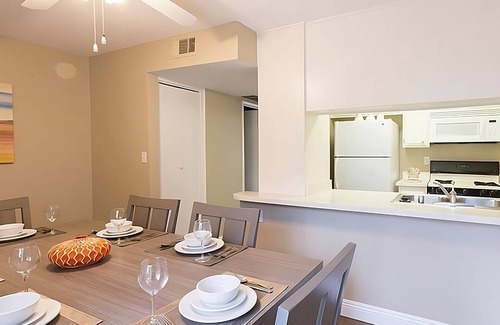 Indio Hotel | Relaxing Indio Retreat: Pet-Friendly with Pool Access