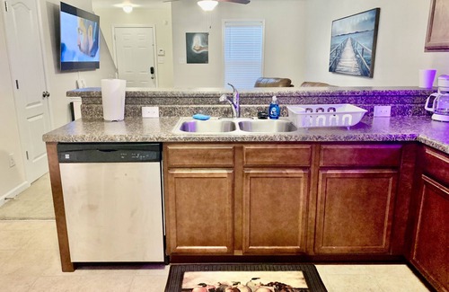 Westgate House | Cozy 2-Bedroom Townhouse Near Shops and Oceanfront Views