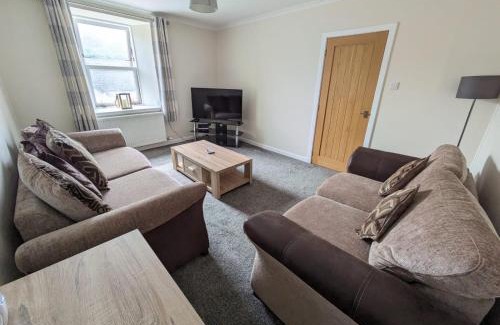 Wick Apartment | Family-Friendly 2 Bedroom Townhouse on NC500, Wick