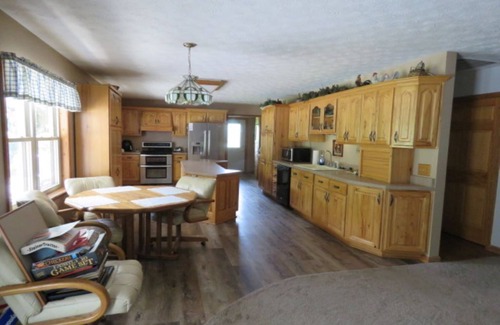 Reelsville House | Idyllic Country Retreat with Spa and Hot Tub Access