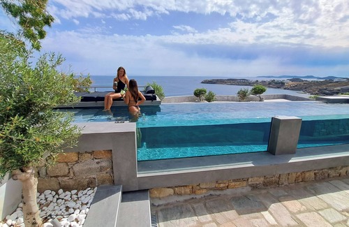 Paradise Apartment | Two-Bedroom Villa with Private Pool & Shared Infinity Oasis