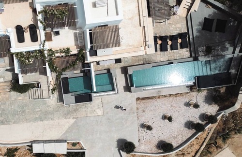 Paradise Apartment | Two-Bedroom Villa with Private Pool & Shared Infinity Oasis