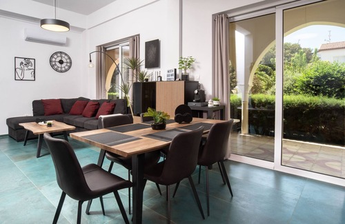 Paphos Apartment | » 2 bedroom with 200m to sea - beach & relax «