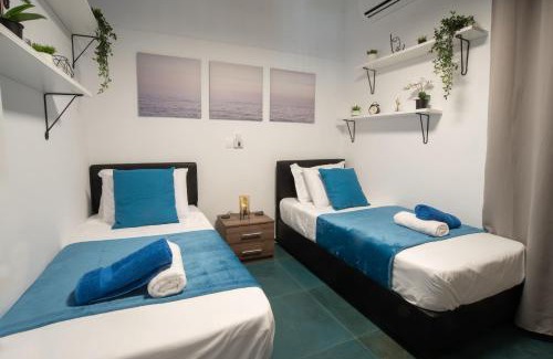 Paphos Apartment | 2 bedroom with 200m to sea - beach and relax