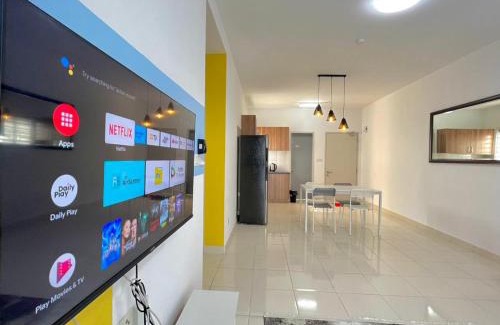 Kota Warisan Apartment | Enchanting 2 Bedroom with Balcony View near KLIA