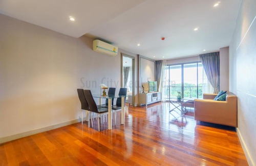 Na Kluea Apartment | Relaxing 2-Bedroom Retreat with Oceanfront Views