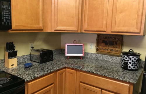 Pigeon Forge Condo | Scenic 2 Bedroom Retreat with Mountain Views in Pigeon Forge