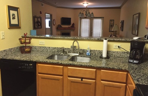 Pigeon Forge Condo | Scenic 2 Bedroom Retreat with Mountain Views in Pigeon Forge