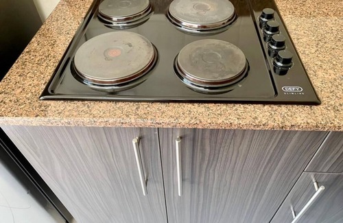 Harare Apartment | 2 bedroomed apartment with en-suite and kitchenette - 2065