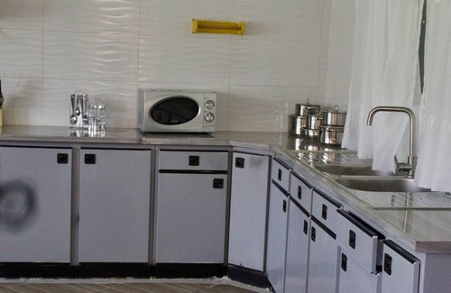 Mutare Apartment | Cozy 2 Bedroom House with Beautiful Garden & Pet Friendly
