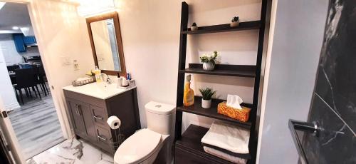 Newmarket Apartment | Child-Friendly 2-Bedroom Apartment with Parking & High Ratings