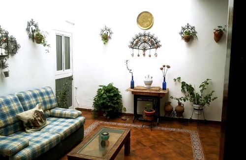 Jerez de la Frontera Old Town Apartment | Comfortable 2-Bedroom Apartment with WiFi in Jerez