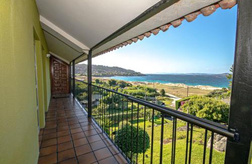 Cangas Apartment | Cozy 2-Bedroom Apartment with Sea View near Vilanova Beach