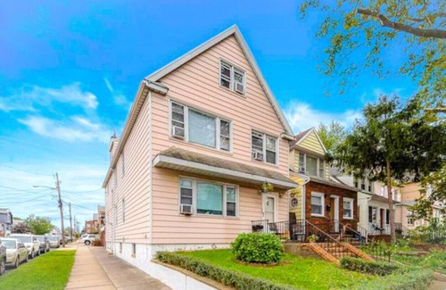 Bayonne Apartment | Perfect 2-Bedroom Apartment Near EWR Airport, Cape Liberty