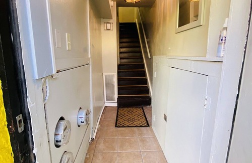 Truxton Circle Apartment | Comfortable 2 Bedrooms in City Center with Great Amenities