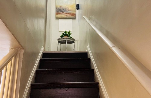 Truxton Circle Apartment | Comfortable 2 Bedrooms in City Center with Great Amenities