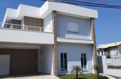 Jardim Casablanca House | Ideal 2-Bedroom Condominium with Pool & Ocean View