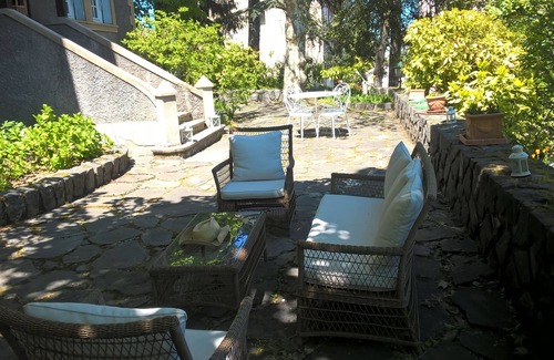 Saint-Etienne House | Delightful 2-Bedroom Maison de Maitre with Garden Access