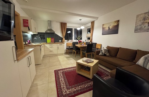 Hoarberg Apartment | Guest Rated 10/10: Spacious 2 Bedroom Retreat with Pool
