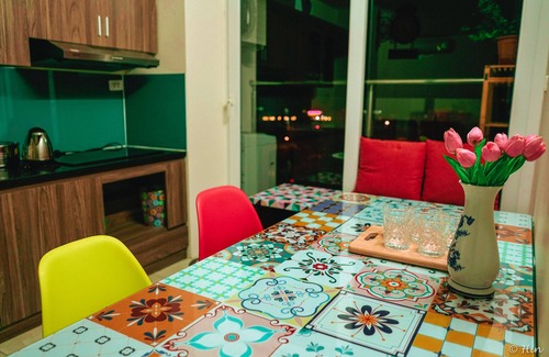 Bai Chay Apartment | Sea View Retreat: 2 Bedrooms with Free Pocketwlan Access