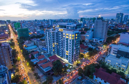 Chamkar Mon Apartment | Cozy 2 Bedroom Suite at Residia in Silvertown