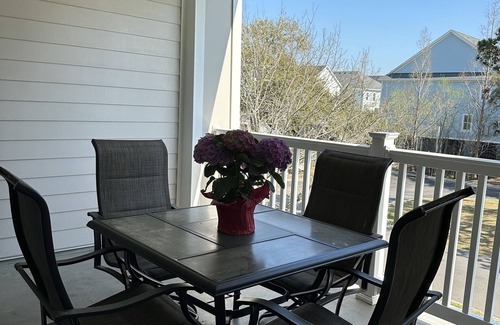 Charleston Condo | Elegant 2-Bedroom Retreat with King Beds & Private Baths
