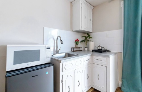 Dieppe Apartment | 2 Beds Cozy Home in a Calm Neighborhood