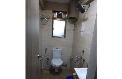 Marol Apartment | Convenient 2 BHK near Airport with Breakfast & Child Care