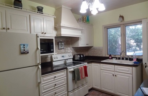 Kutzky Park House | Top-Rated St. Mary’s Retreat with Family-Friendly Amenities
