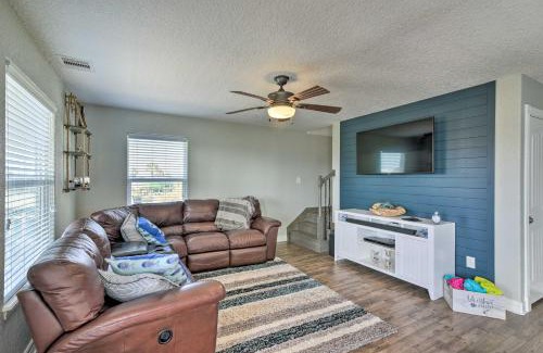 Surfside Beach House | Family-Friendly Surfside Beach Home Steps from the Gulf