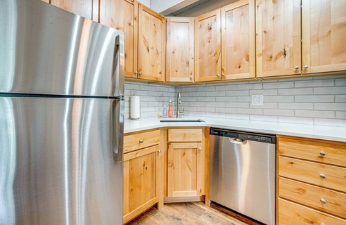 Frisco Condo | Prime Downtown Frisco Condo - Steps from Main Street!