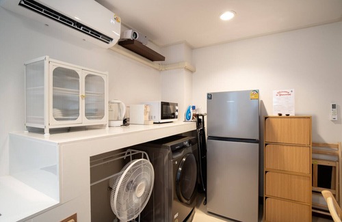 Chakkrawat House | 2 BR 1BA Home In Yaowarat- 5 Min MRT - Nivas Wanit