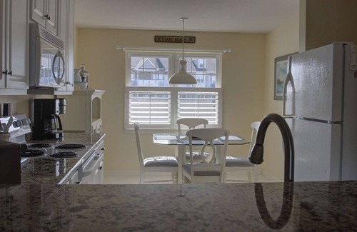 Ocean View Condo | Beautiful 2BR Bay View Retreat with Pool & Free Activities