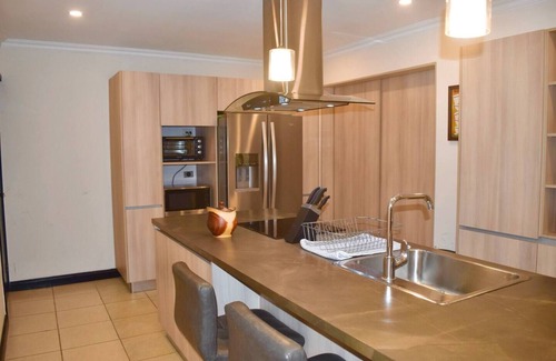 Santa Ana Condo | Exclusive Swim-Up Bar & Restaurant at 2 BR Condo Retreat