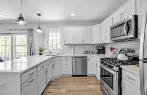 Ellicottville Apartment | Charming Après Way Apartment: Steps from Ellicottville Town
